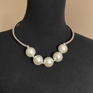 Pearl and silver necklace